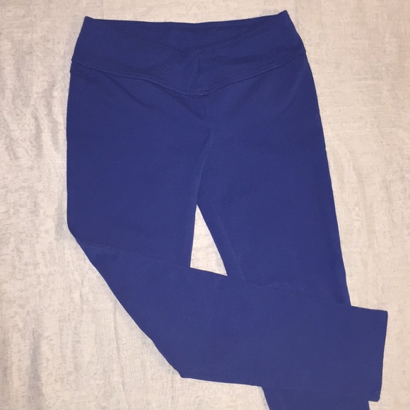 Blue Leggings 💙 - Picture 2 of 3